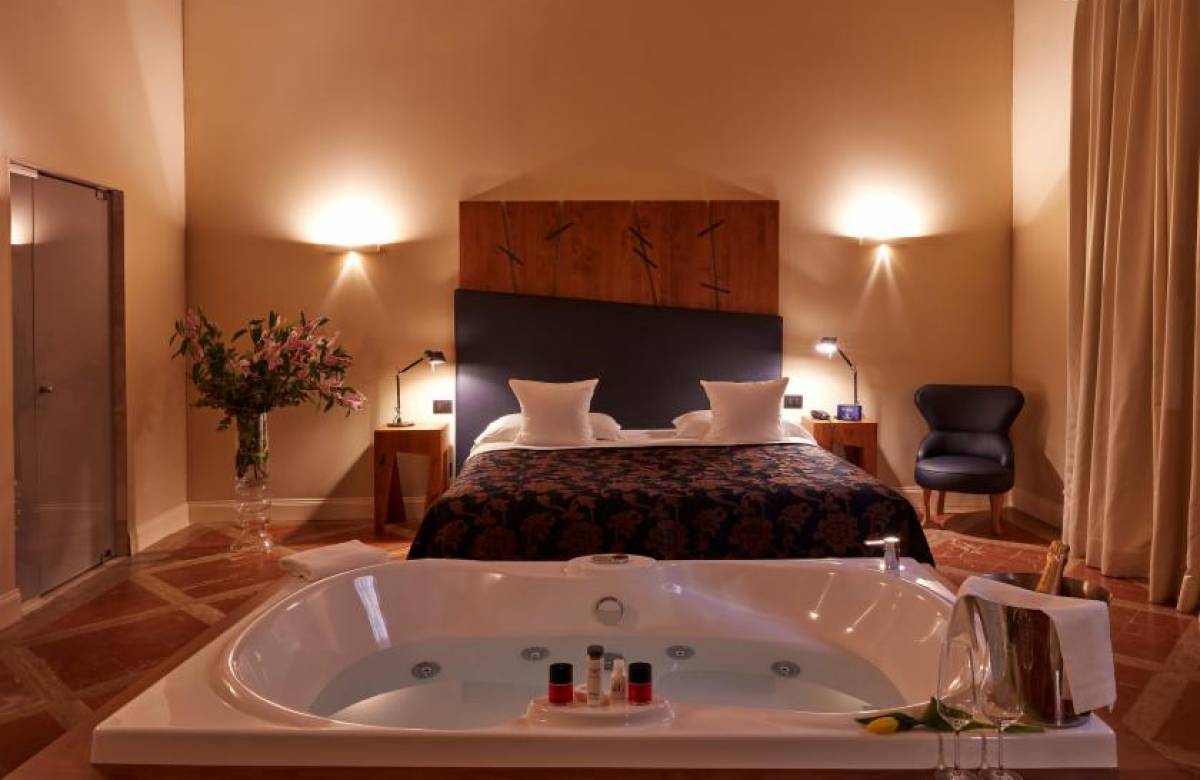 Prenota il tuo soggiorno speciale in una delle nostre Suite